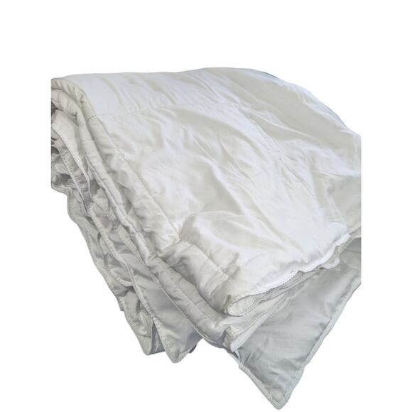 WEST PACIFIC HOME FASHIONS! WHITE DOWN ALTERNATIVE OVERFILLED COMFORTER! QN - Picture 14 of 16
